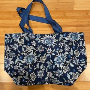 Vera Bradley Tote